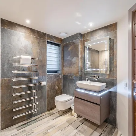 بيت للعطل 5 Bed In Oc-lr144 آمبيلسايد