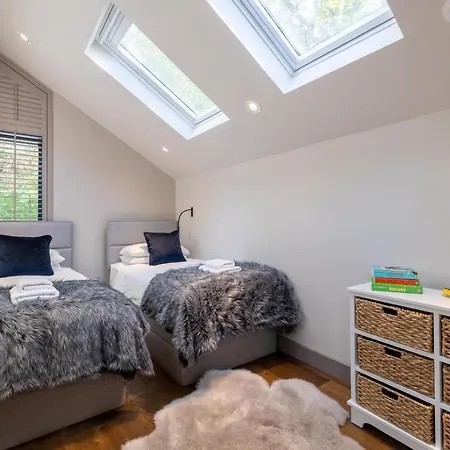 5 Bed In Oc-lr144 *